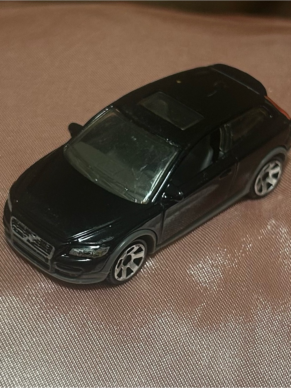 Matchbox 2007 Volvo C30 MB711 Black 1:61 Diecast Car